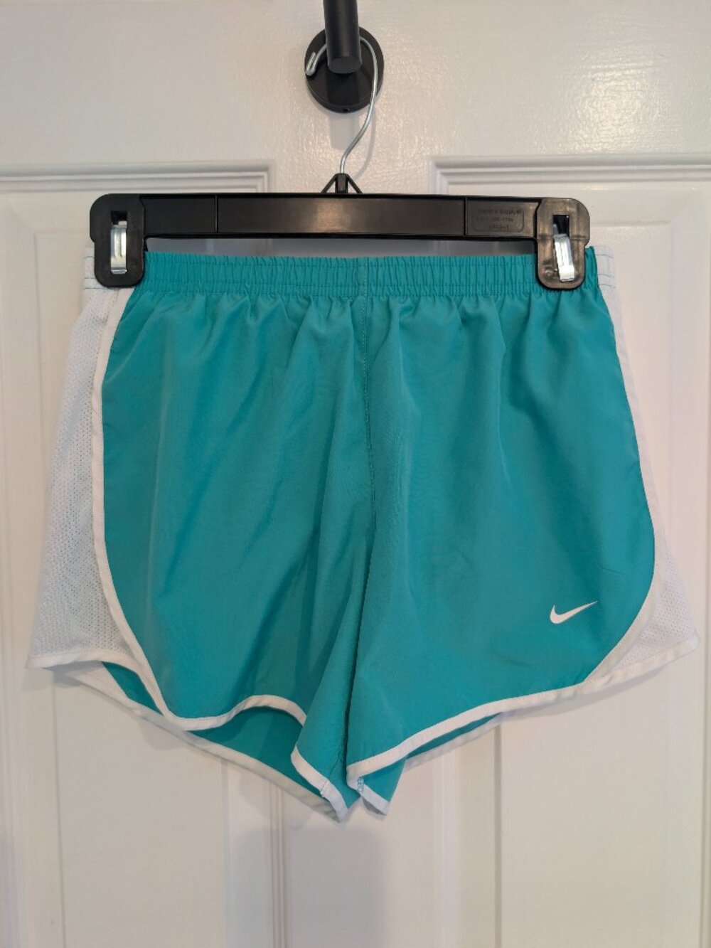 L Girls Nike Dri-fit